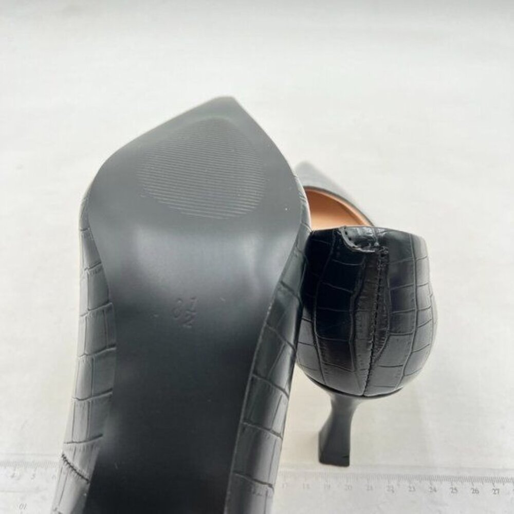 Fowt Simple Solid Croc-Embossed Pointed Toe Black… - image 6